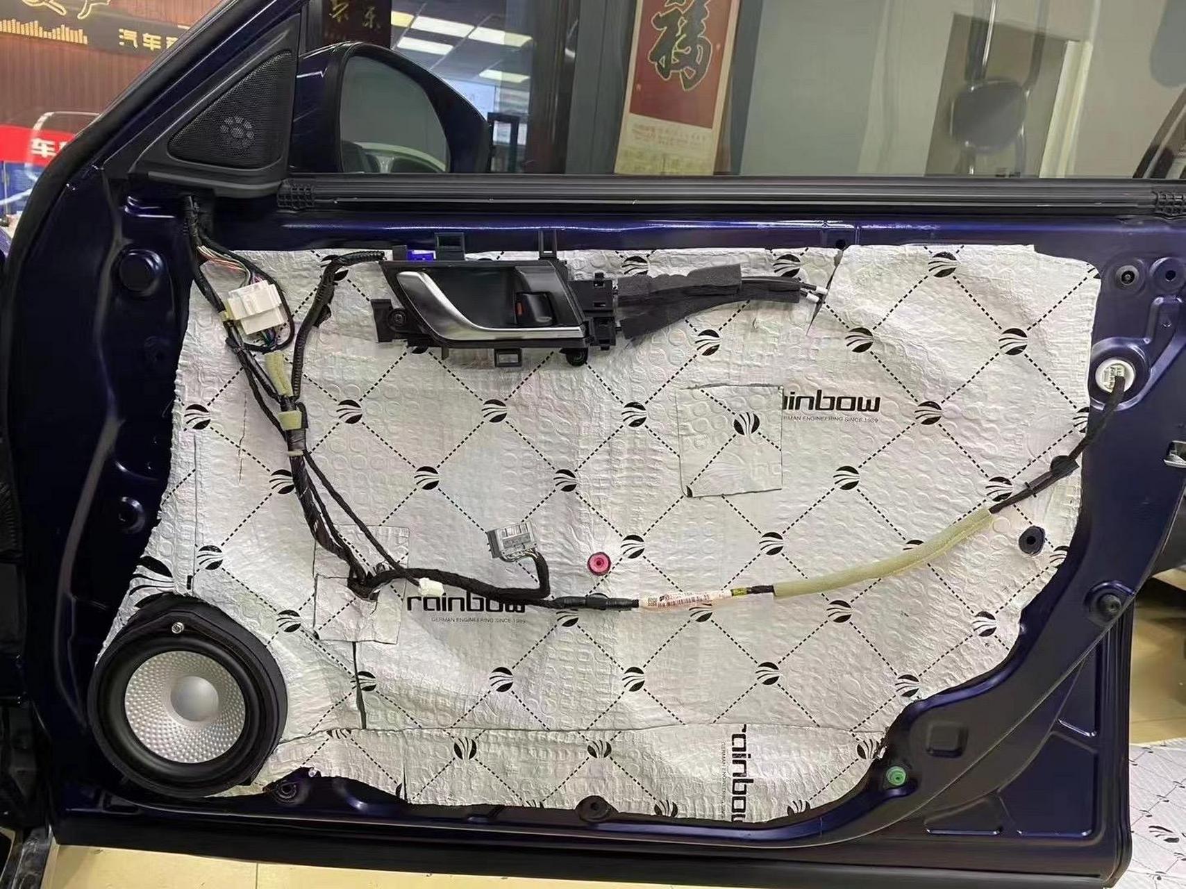 属于十代雅阁的音响