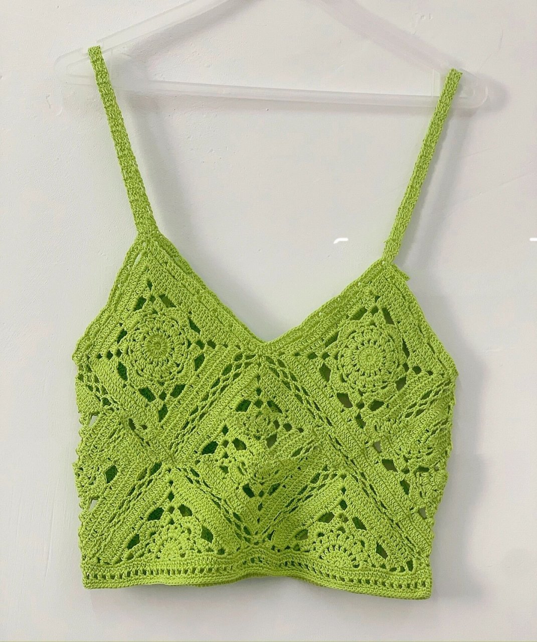 钩针|春日蕾丝吊带背心衣服(附图解) 喜欢这款吊带很久了,终于花了好