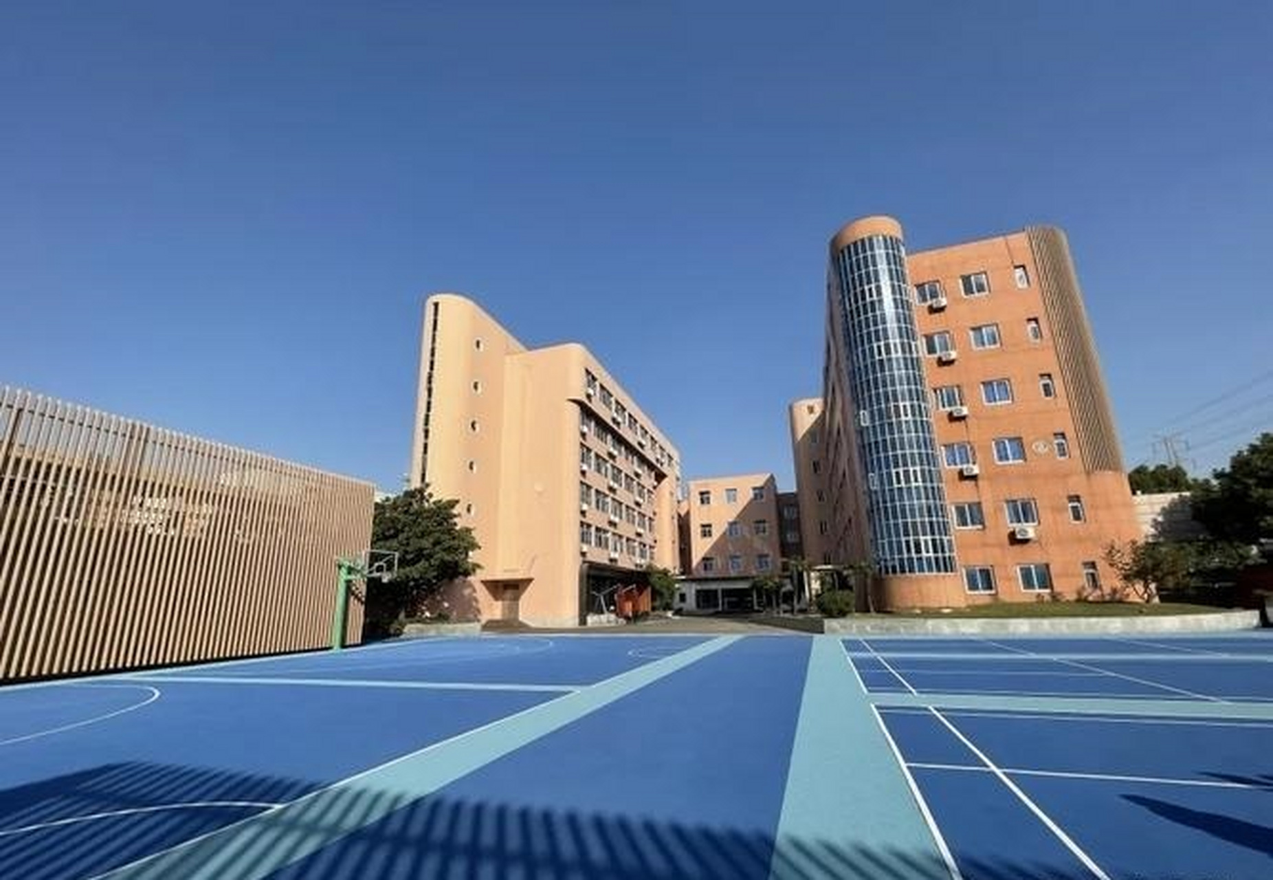 上实剑桥国际高中部招生简章 上海市实验学校剑桥教育中心(上实剑桥)