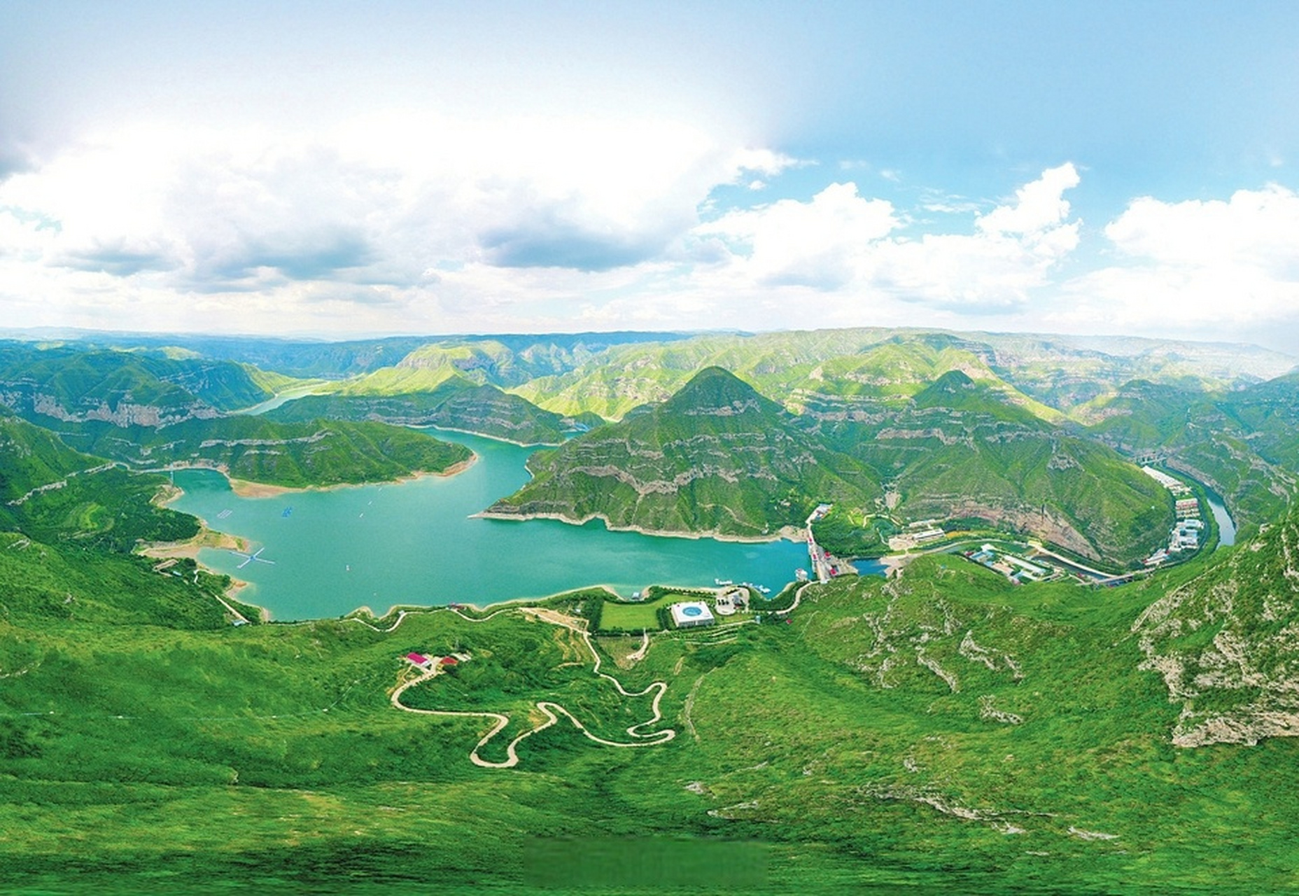 【绿水青山生态美】8月5日,俯瞰太原汾河二库,山环水绕处处皆景,游客