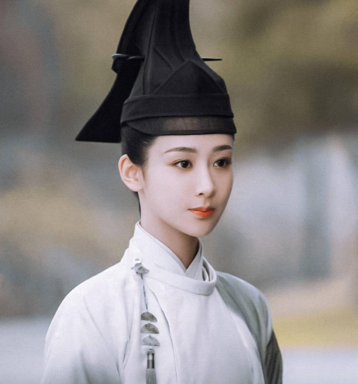 青簪行确实得感谢杨紫,很多剧因为演员出事,播不了,就算换脸,换人拍