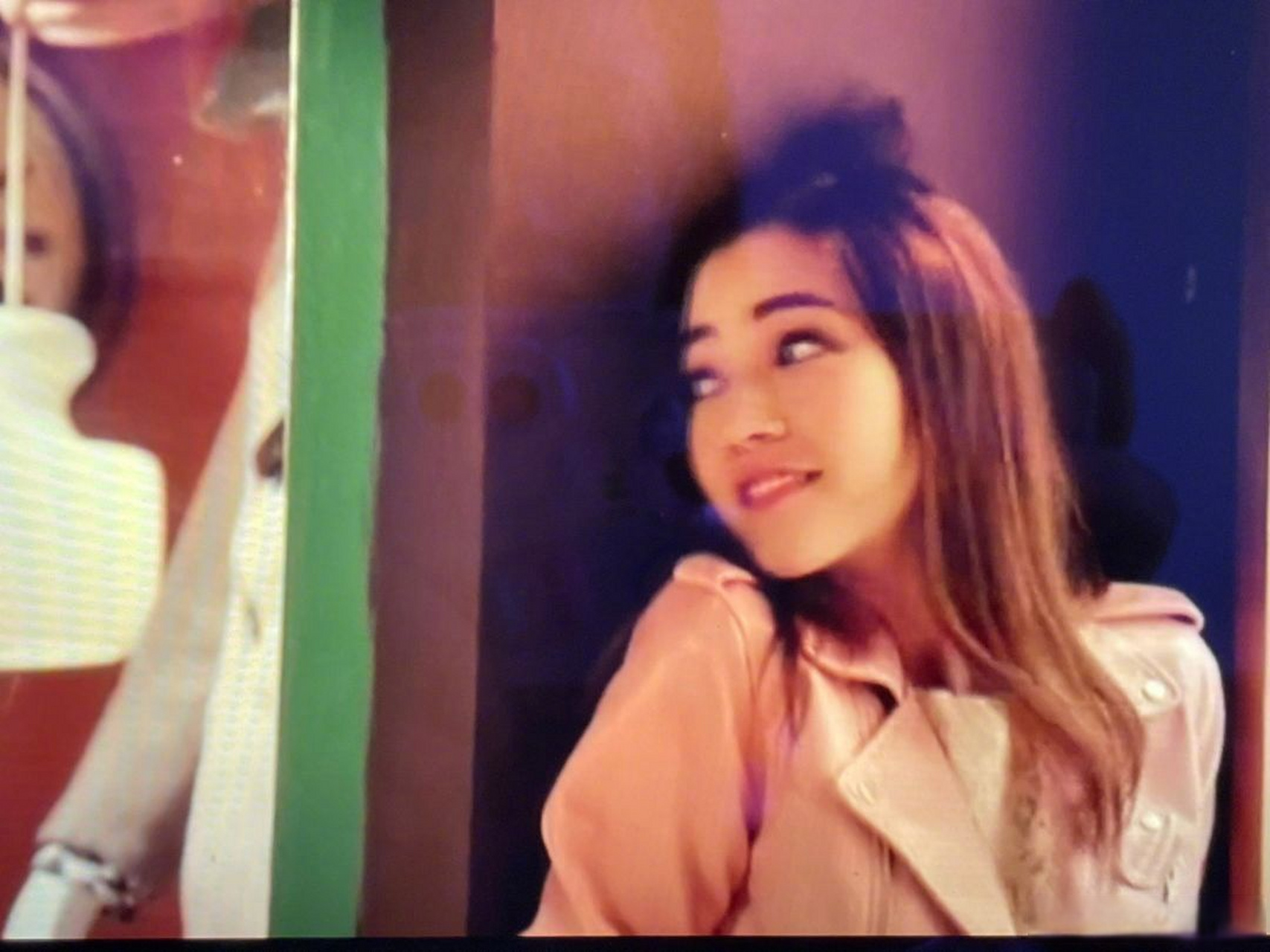 娜然是周董《告白气球》的mv女主角,16年拍mv,17年进封神训练营