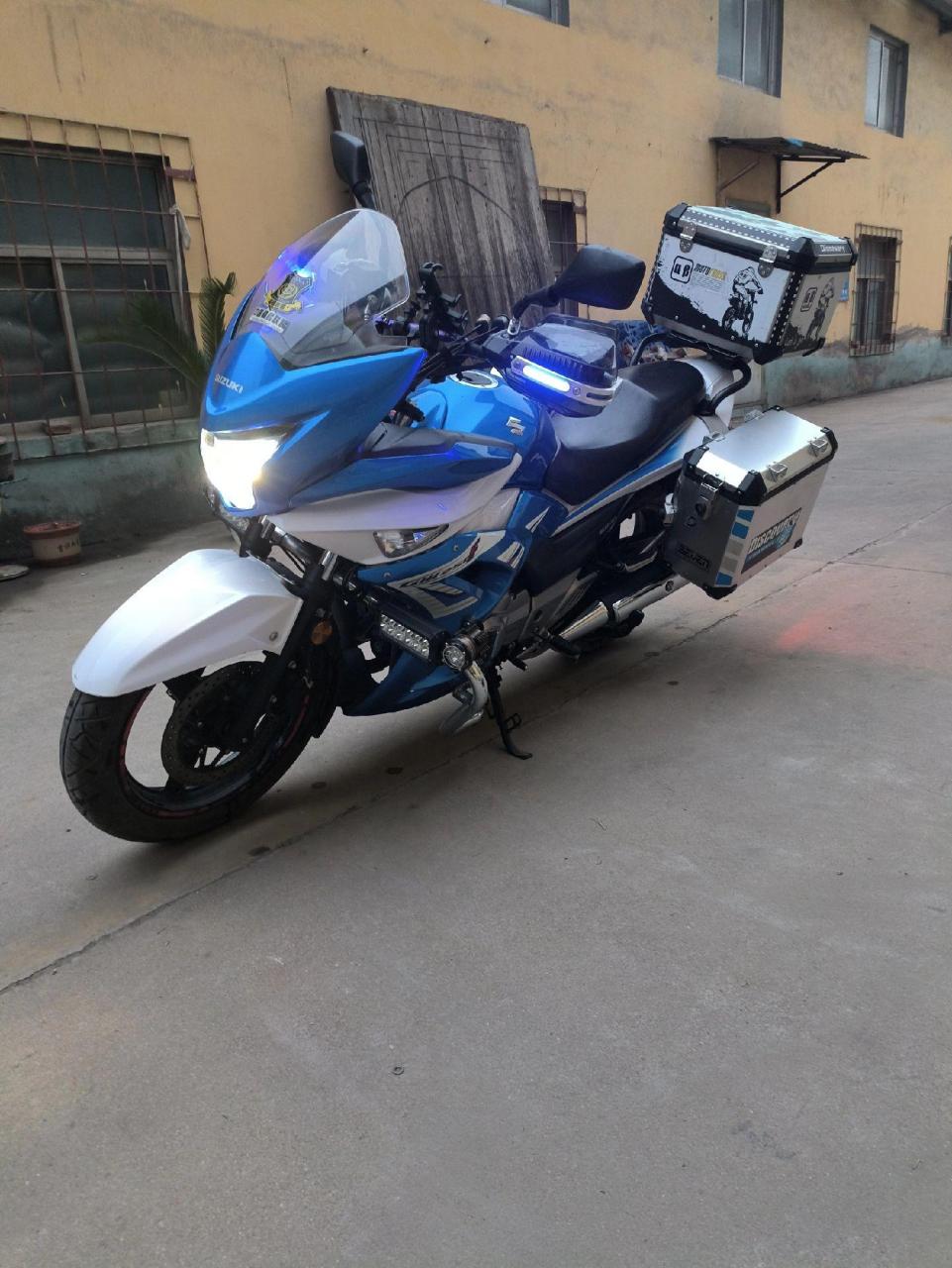 铃木骊驰gw250f版.