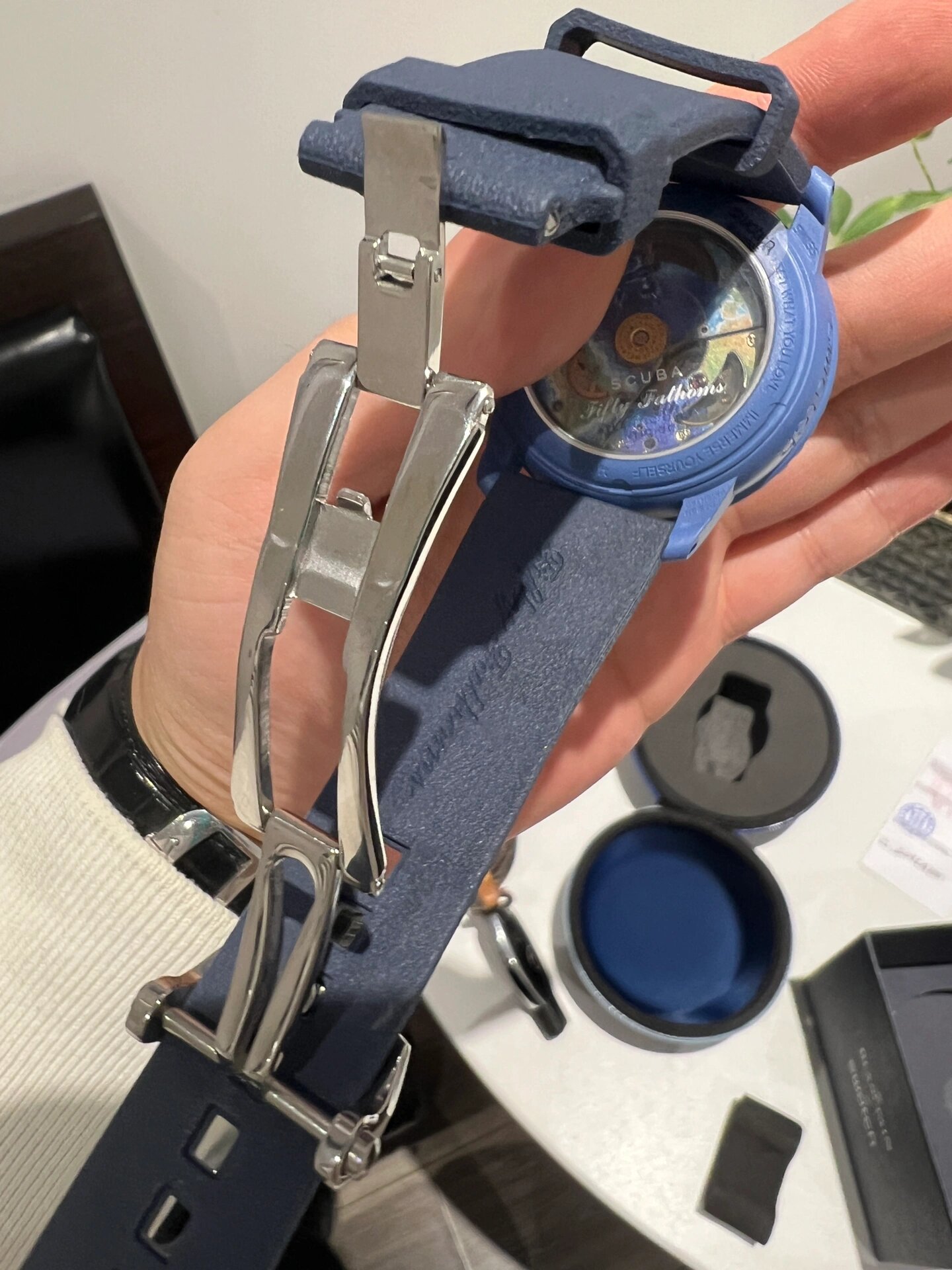 宝珀swatch联名表带更换