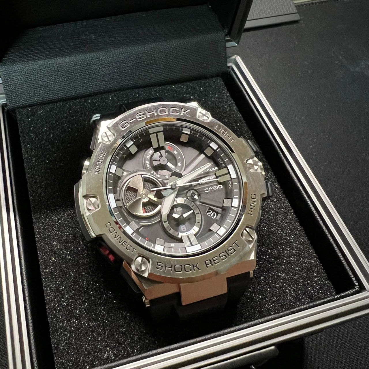 casio 钢铁之心手表好物分享 这次和各位分享的是casio的钢铁之心手表