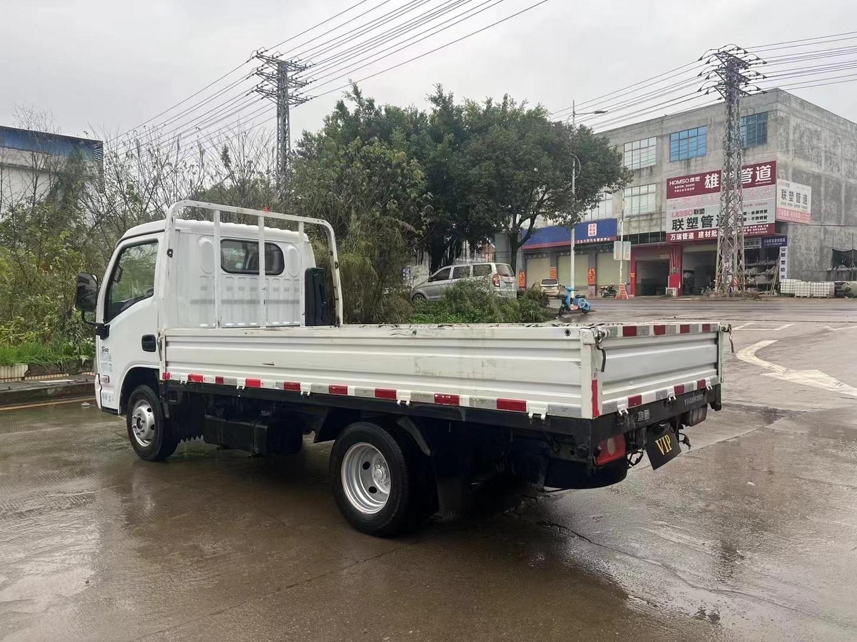 2020年上汽跃进小福星s50单排平板,汽油1.5l,后双轮,货厢规格:长3.