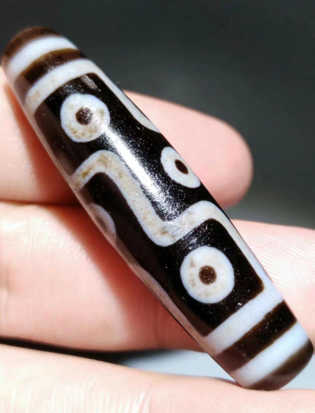 台湾聚源纯手九眼天珠90916 台湾聚源纯手九眼天珠90916 皮壳老气