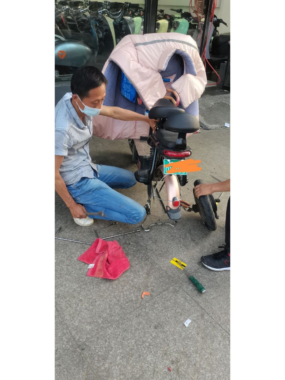 雅迪电瓶车大家换胎都多少钱?