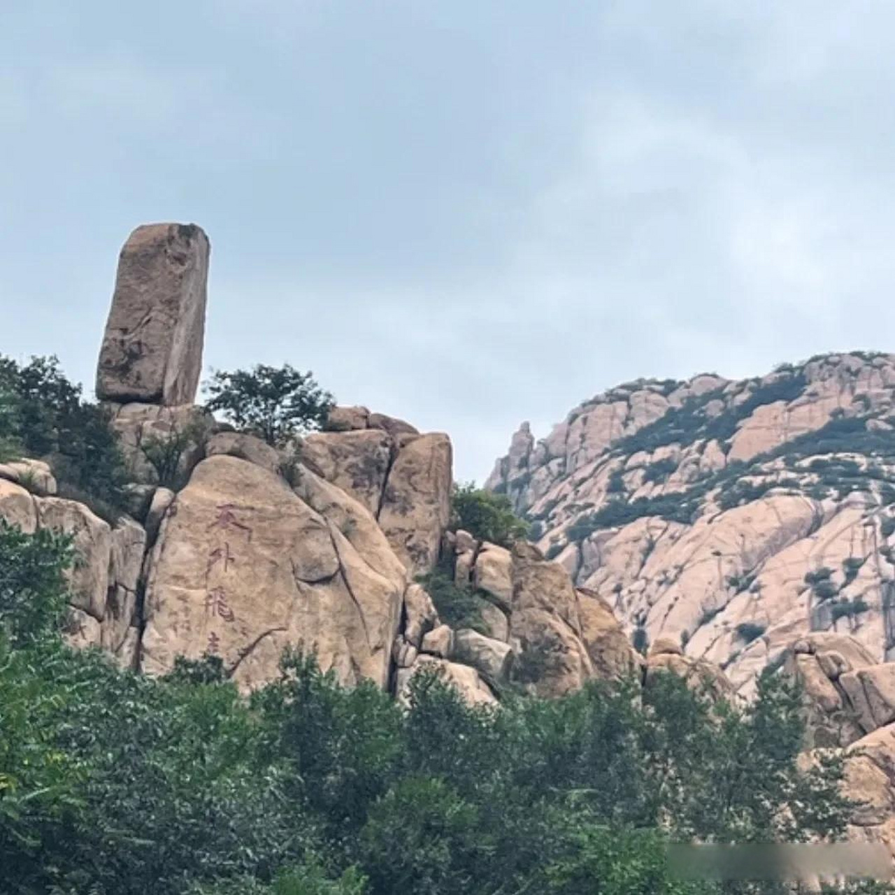 长寿山,是集自然景观和人文景观相结合的旅游景区,位于秦皇岛市山海关
