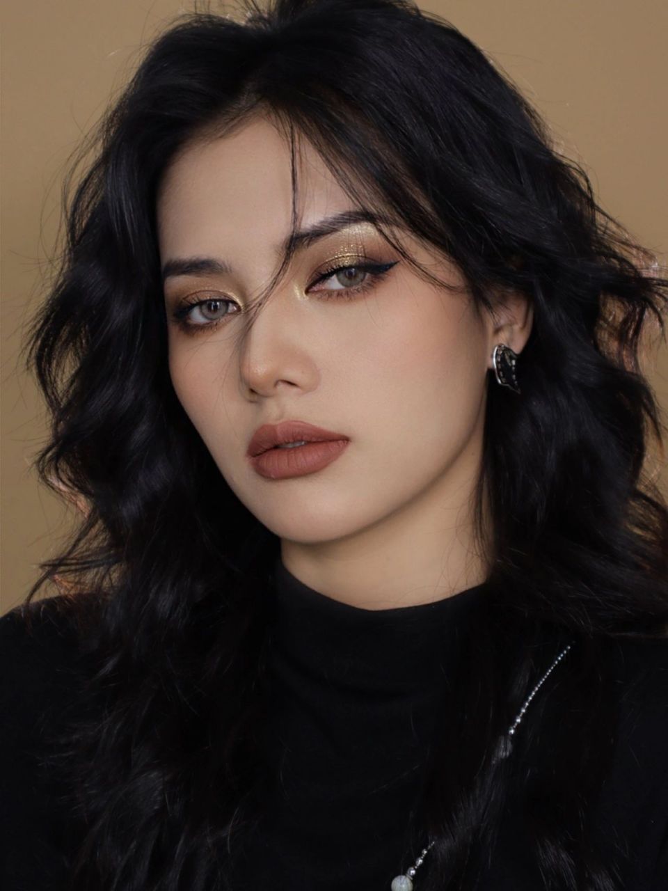 浓颜系混血欧美妆 新年就这么画 附眼妆教程 虎年的新年妆我暂时放弃