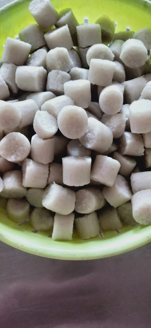 春日记 美食 江浙传统美食:饭麸果 饭麸果是江西上饶,浙江江山出名的