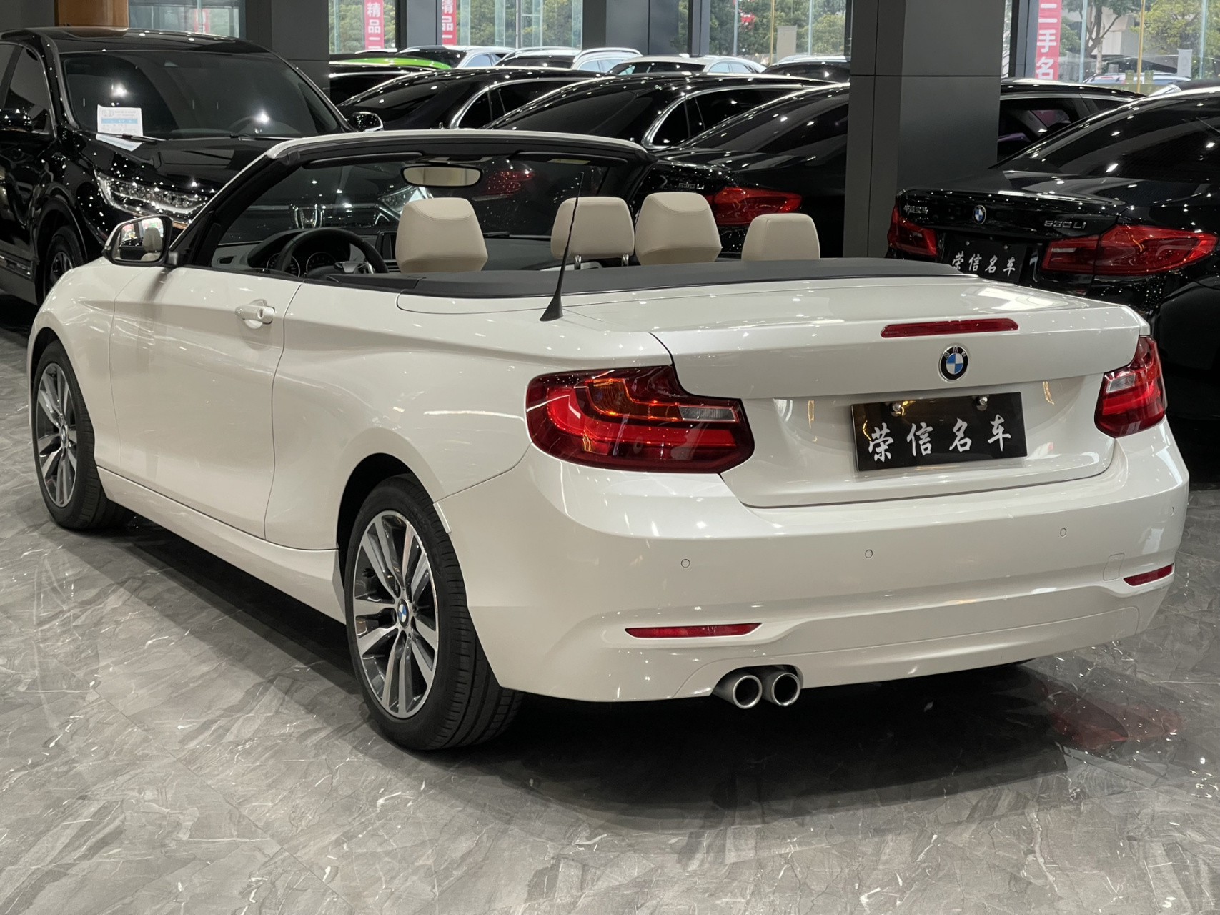 2017款 220i 敞篷轿跑车 领先型 出售2017年4月进口宝马220i敞篷小