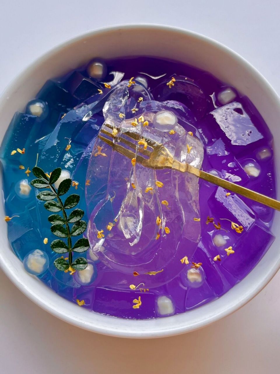 今天分享超梦幻蜜桃星空冰面! 浓郁的蜜桃冰粉搭配星空冰粉!