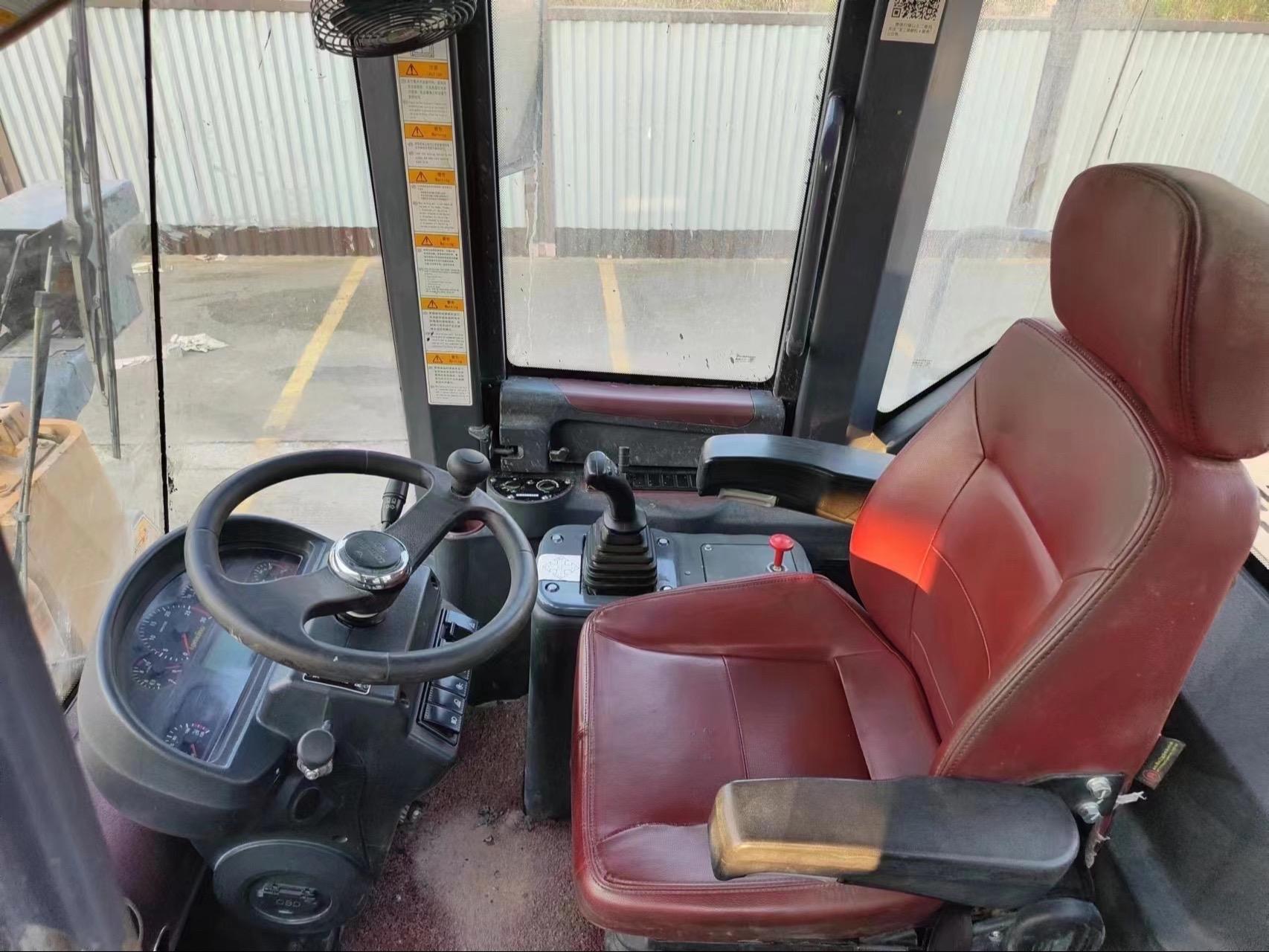 二手龙工装载机.