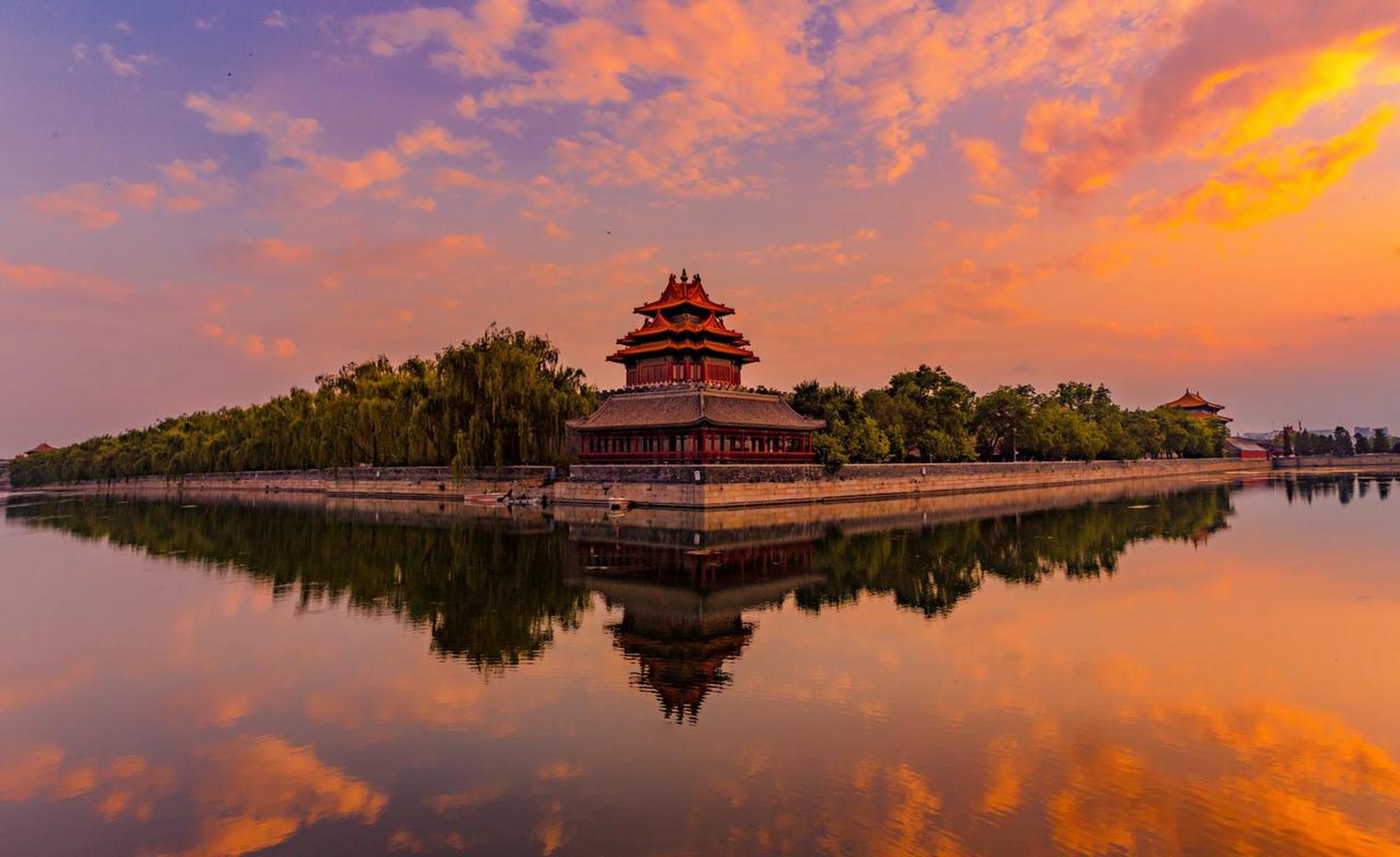 故宫角楼再现绚丽的彩云景观,美得让人心动!