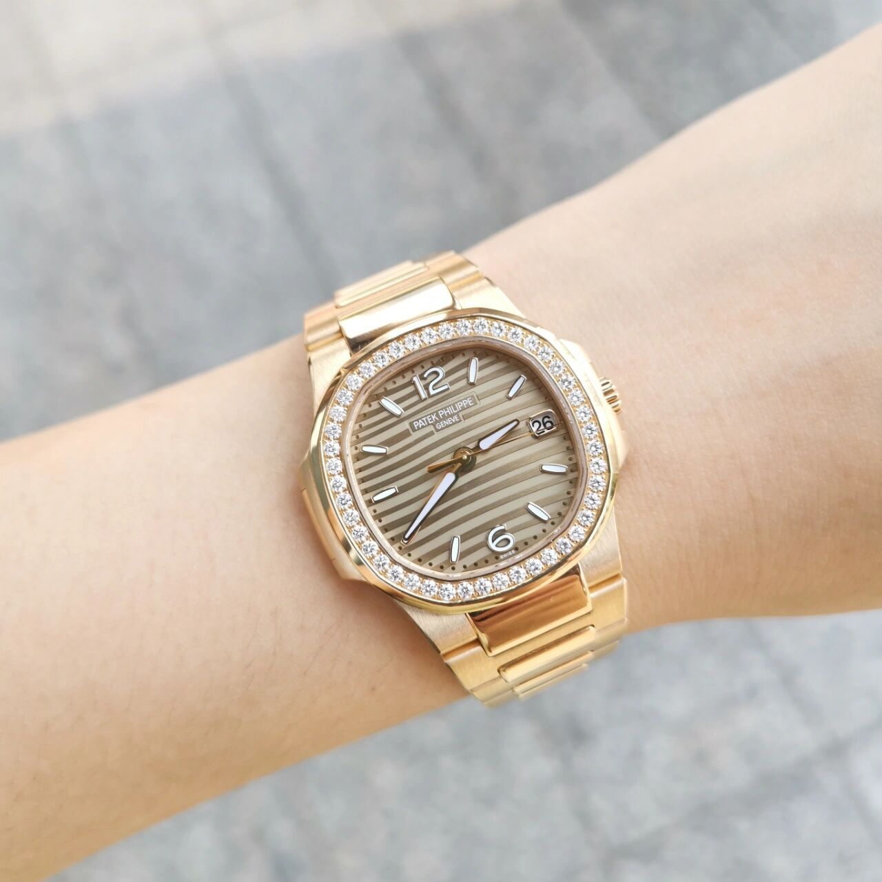 只能说美,这钱花的值得耐看型pp鹦鹉螺  p p百达翡丽鹦鹉螺系列7010