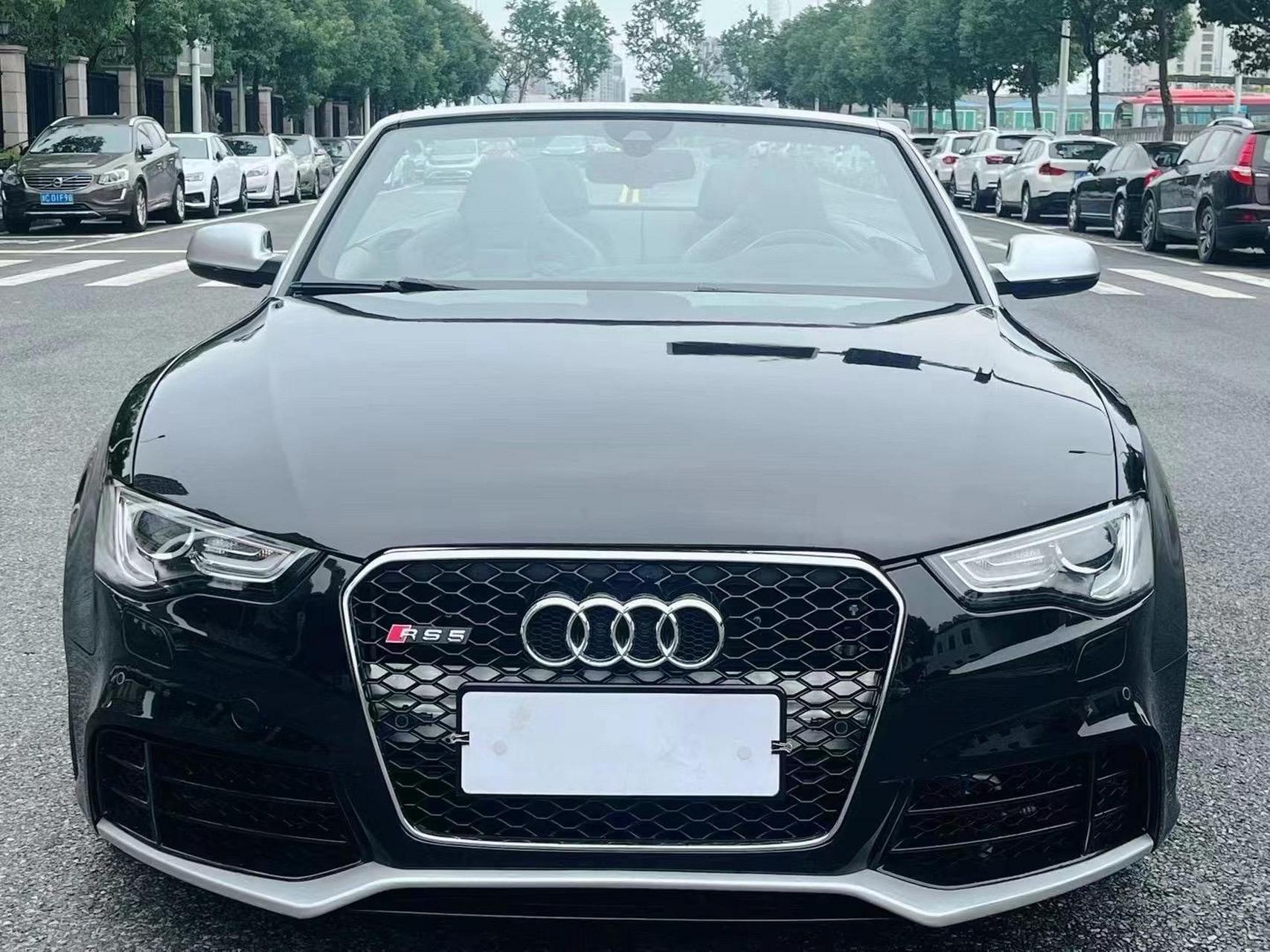 rs5敞篷版多少钱图片