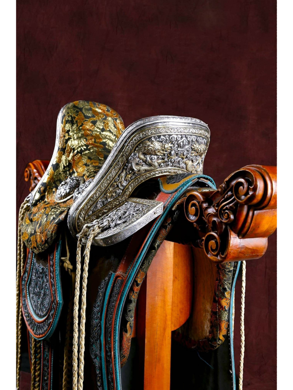 【马背上的艺术品】同宗不同风——蒙古马鞍 马鞍艺术是蒙古族马文化