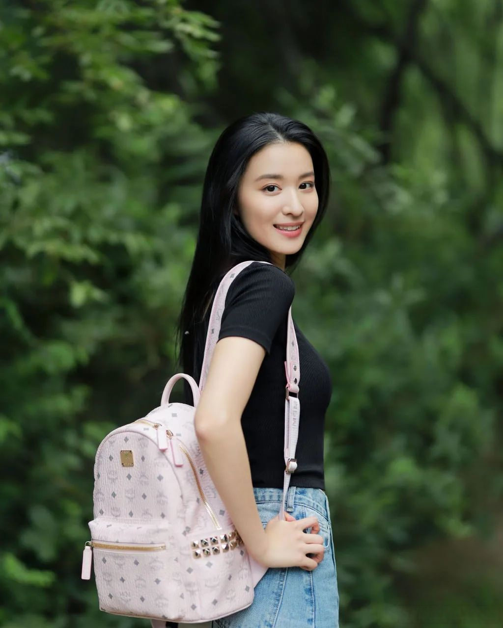 王楚然# t恤长牛仔裙,清纯一百分!