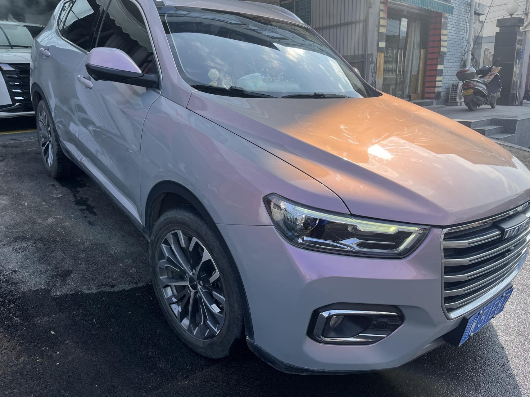 哈弗h6全车改色梦幻火山灰上车