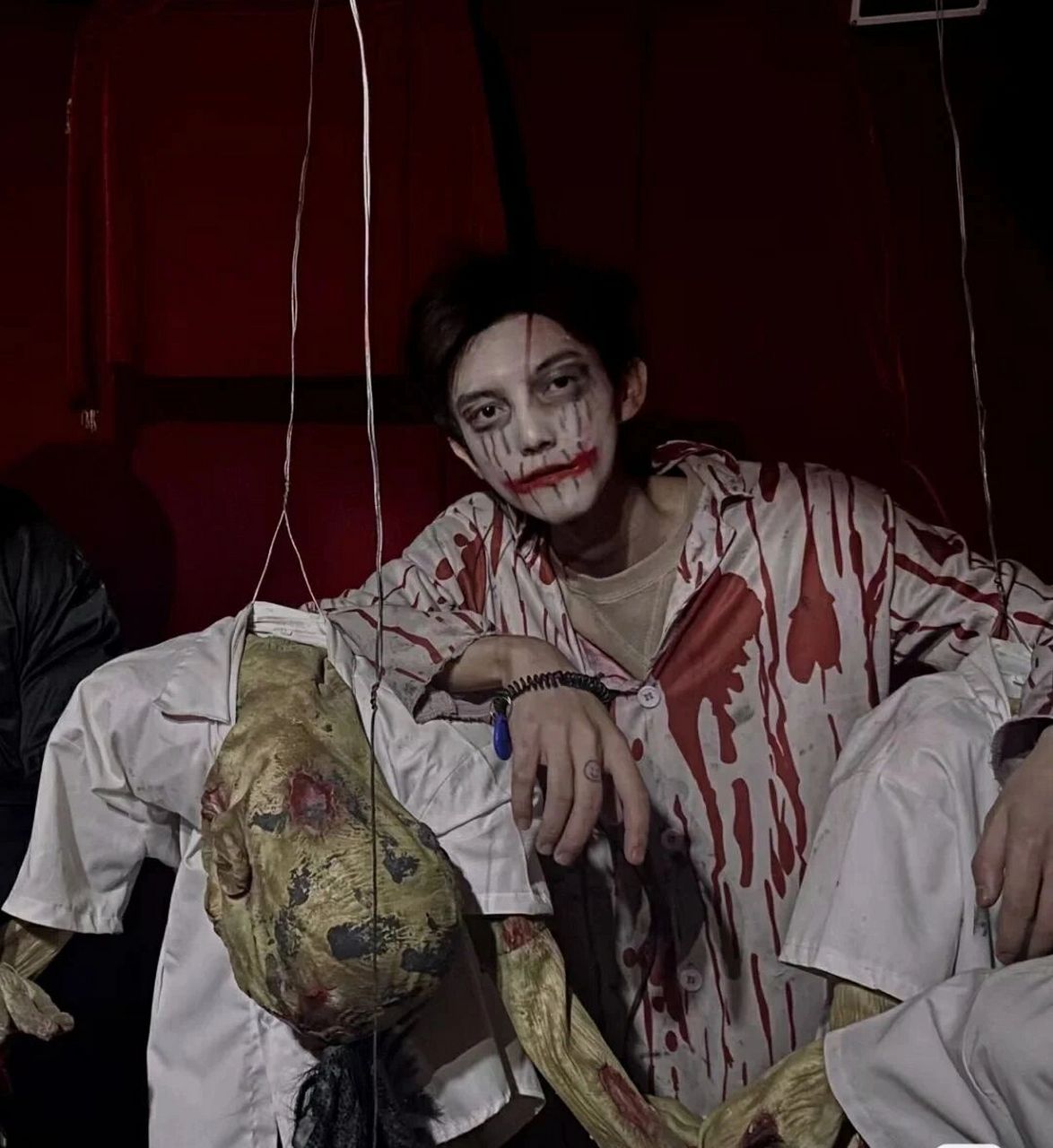 之一 长藤鬼校 我自认为我的胆子很大了,也算是十级恐怖密室爱好者了