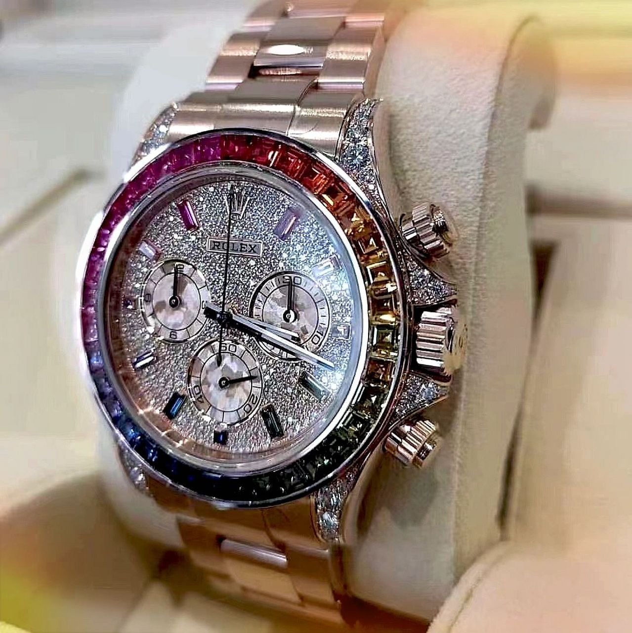 原钻彩虹迪——最珍贵的彩虹 这款劳力士彩虹迪116595rbow-0004腕表