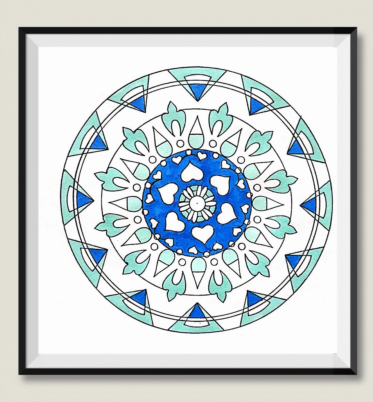 小朵的原创手绘曼陀罗,取名《青灯》          从此青灯伴古佛,不负