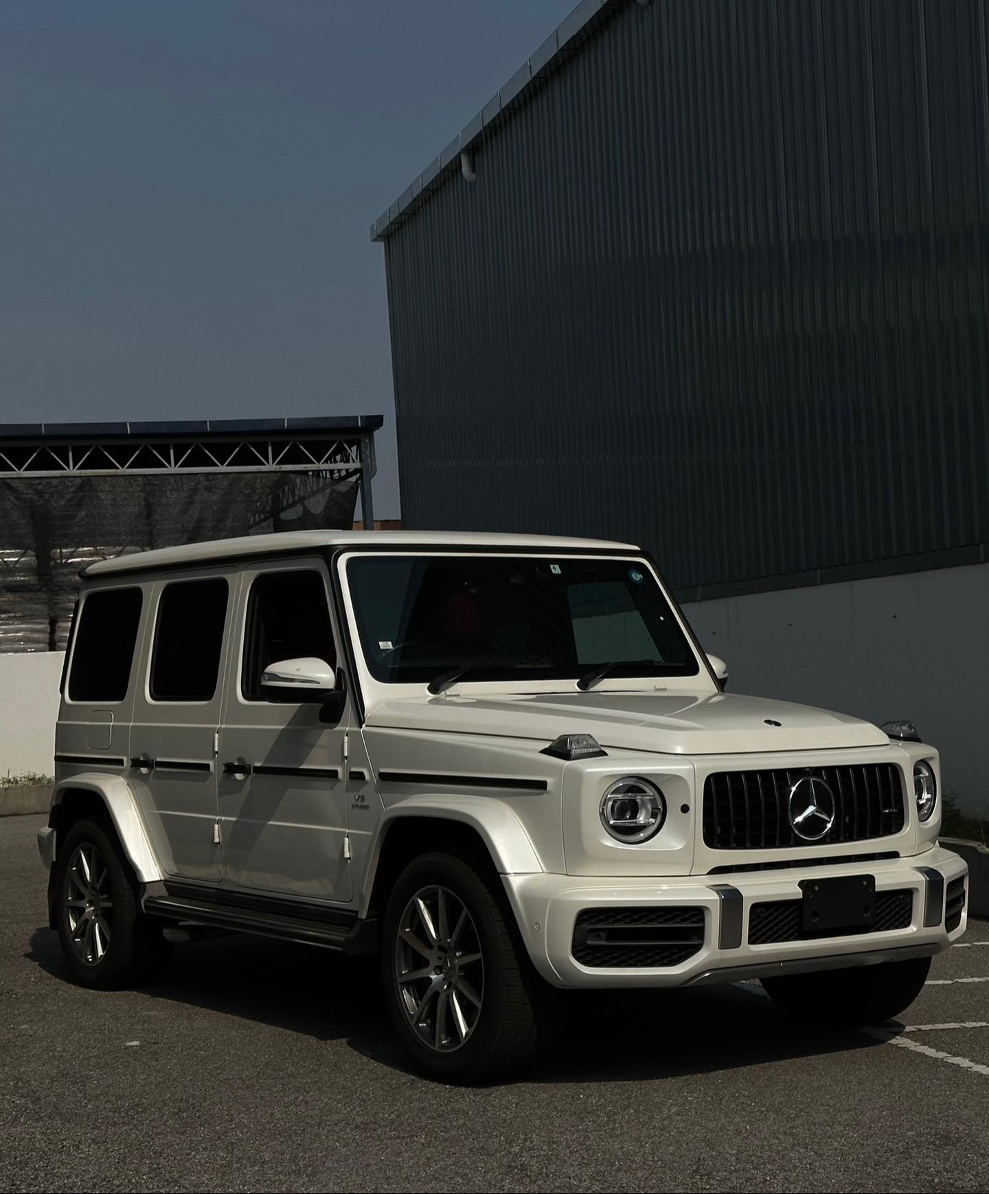 0 v8 biturbo 4matic  585hp 850nm 9-speed speedshift tct  0-100