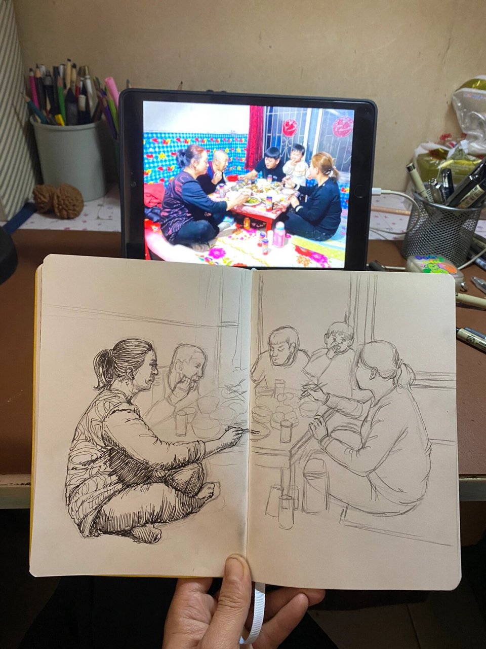 速写老家年夜饭