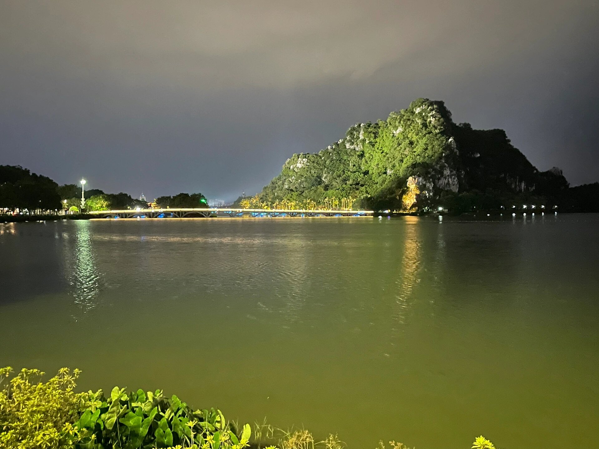 肇庆星湖美丽夜景91