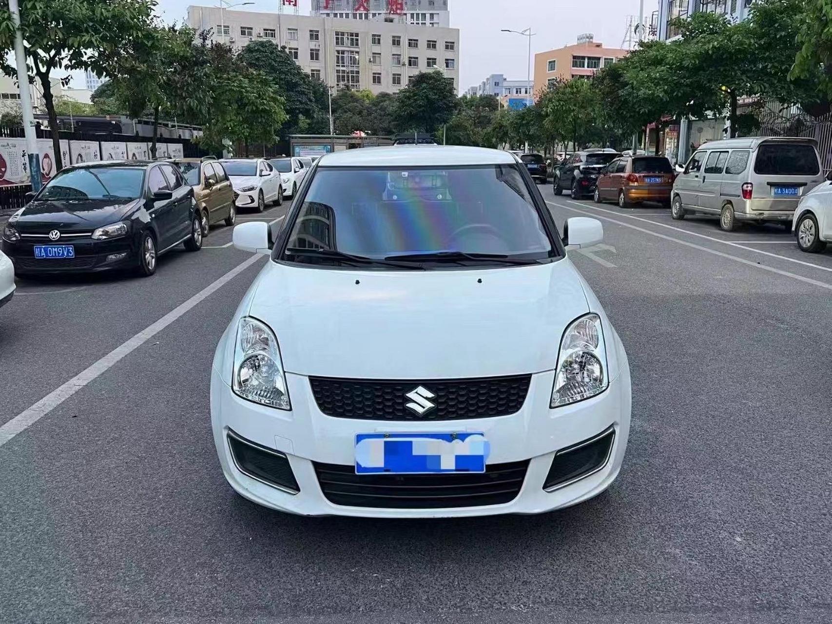 3手动挡铃木雨燕,一手车实表8万公里,原版原漆到手0投资,代步首选2.xx