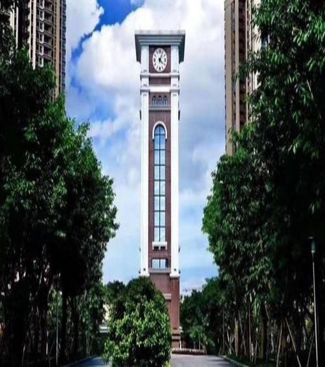 重庆第一双语学校 学校实行特色小班制,选修课走班制,英语教学选班制