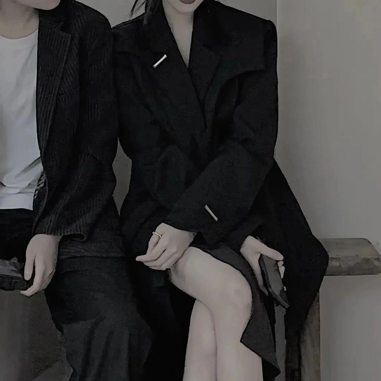 真人情头(黑色系) 有时候你给他带来快乐 有时候他给你带来快乐 互相