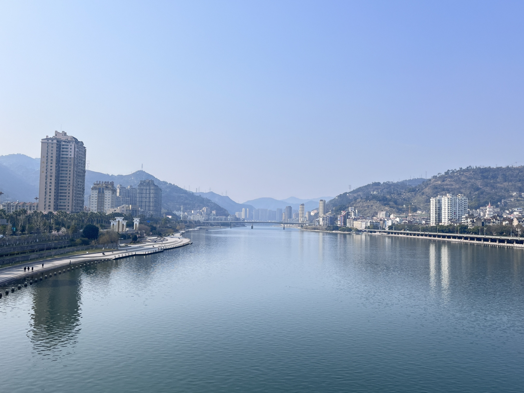 青田小欧洲 总要去一趟小欧洲看看吧 瓯江真的很美