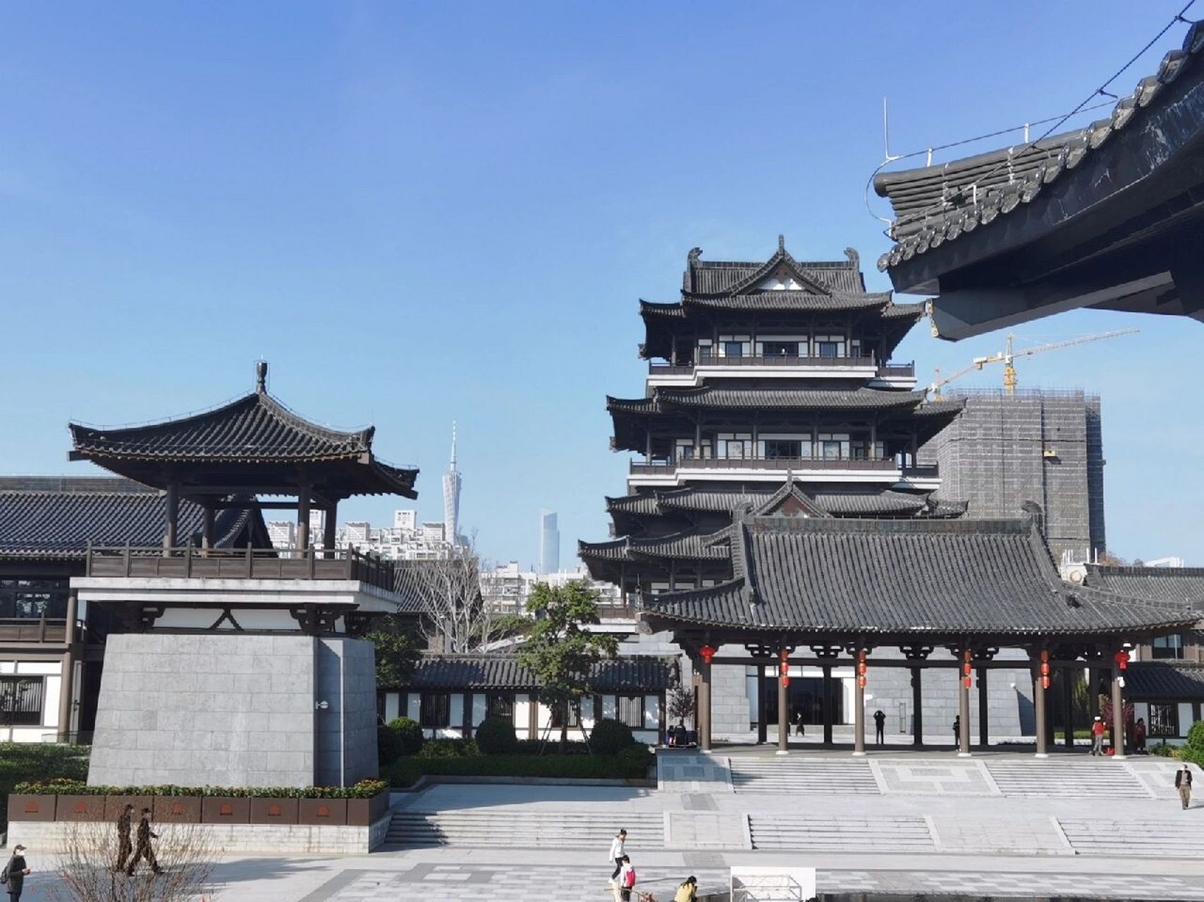 盼了好久广州文化馆新馆今天终于开馆了,今天有幸成为第一批进馆游玩
