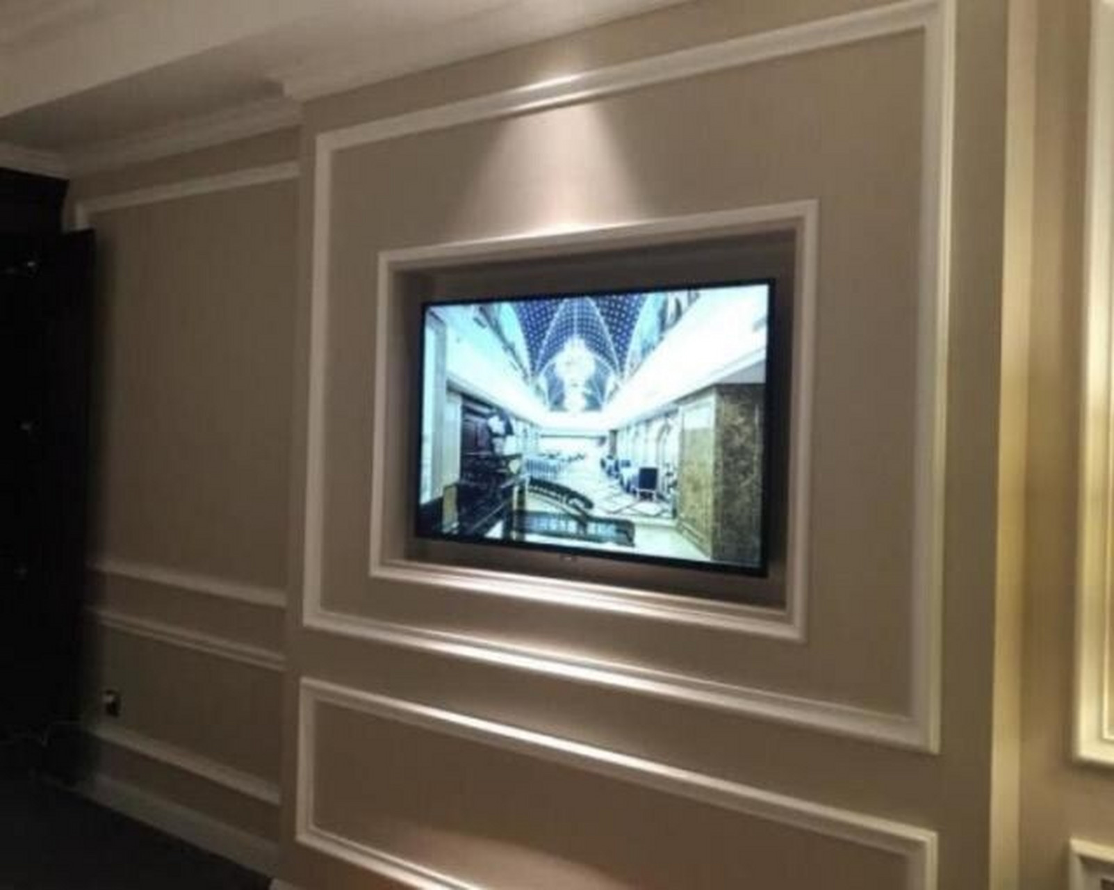 挂式电视机高度怎么确定 安装电视机并不是随随便便就可以安装的,要