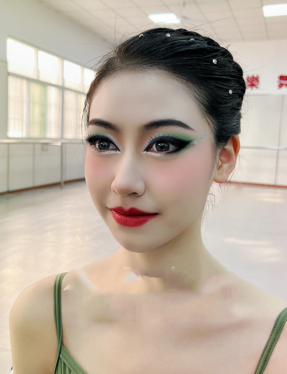 河北舞蹈艺考妆容|舞蹈化妆 分享一组优秀人的照片