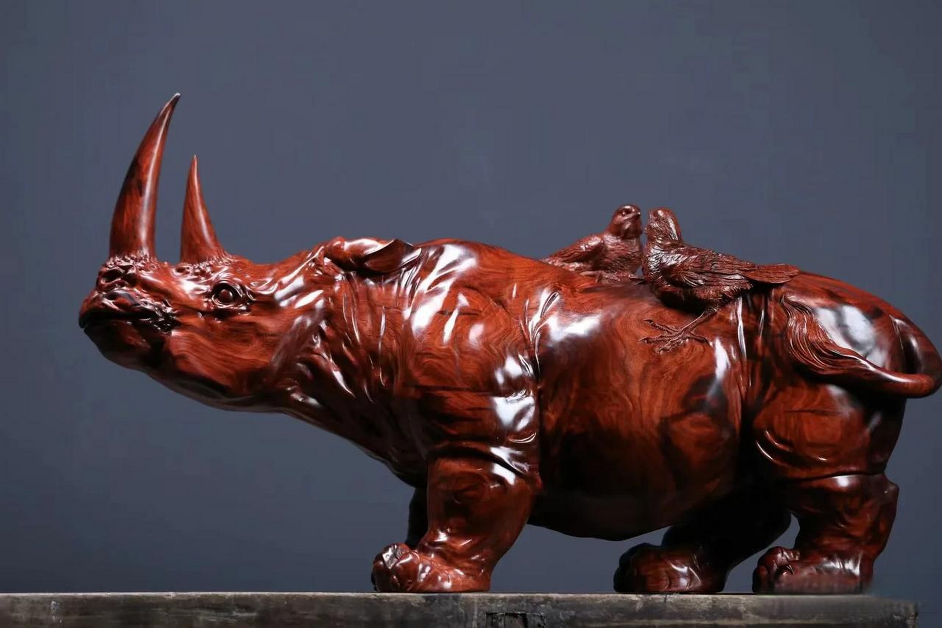 犀牛,紫檀特大木雕摆件