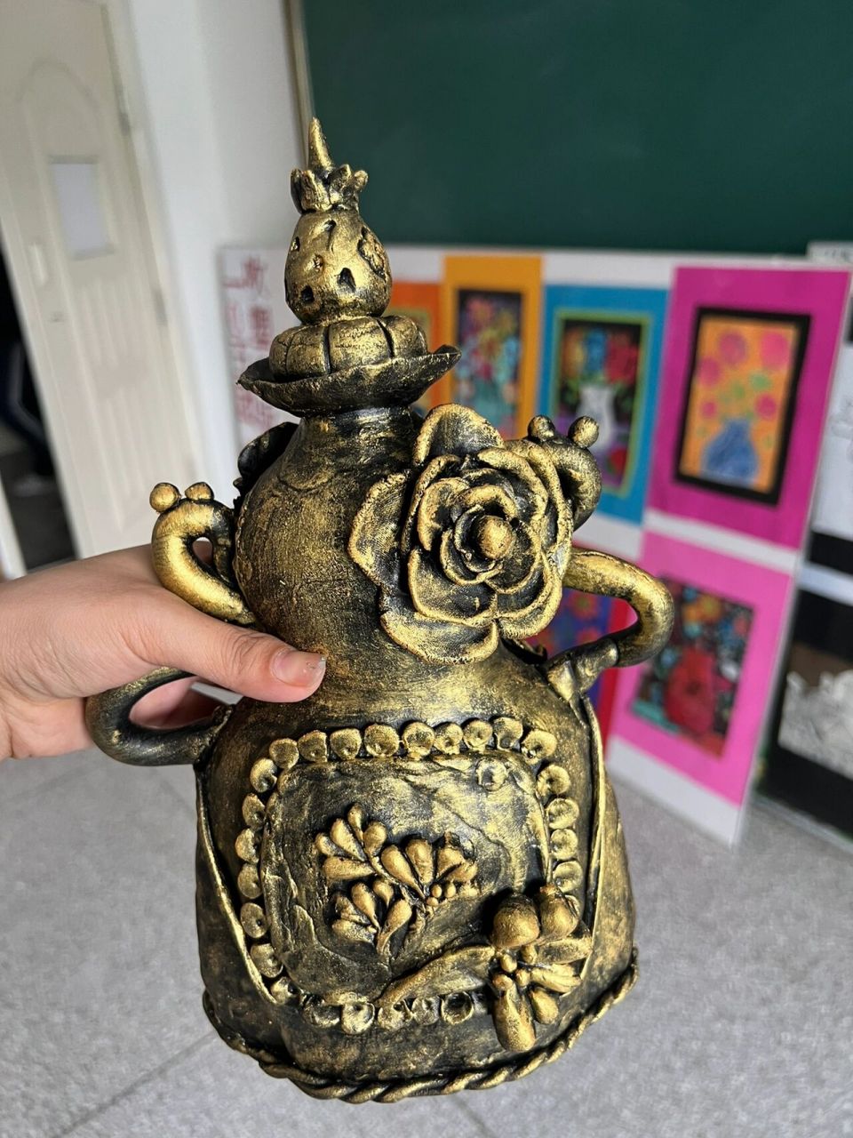 美术课,超轻粘土仿青铜器瓶手工课(一) 没想到随手发常规美术课作业能