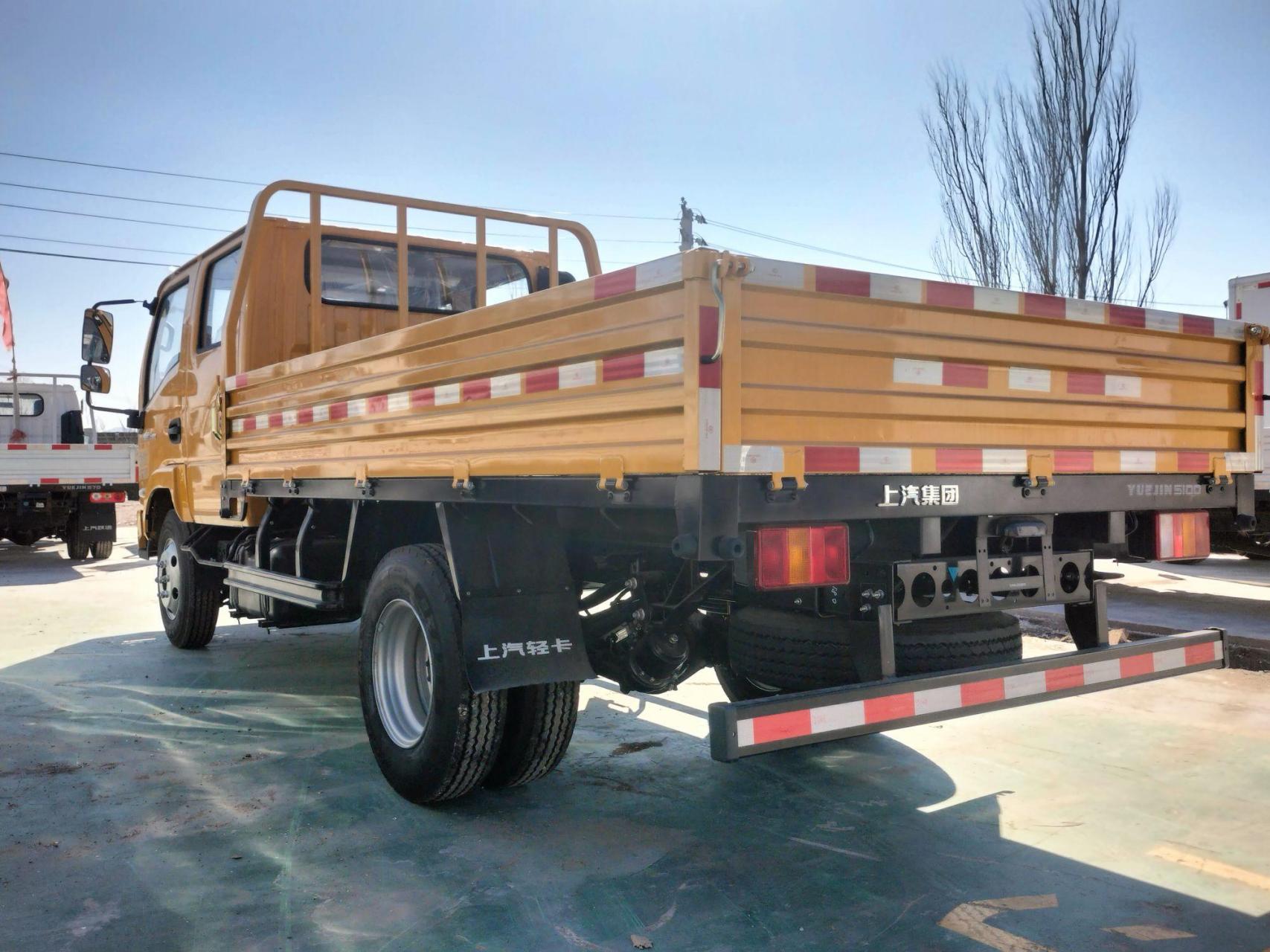 2米工程黄双排.上汽跃进轻卡,3.21.