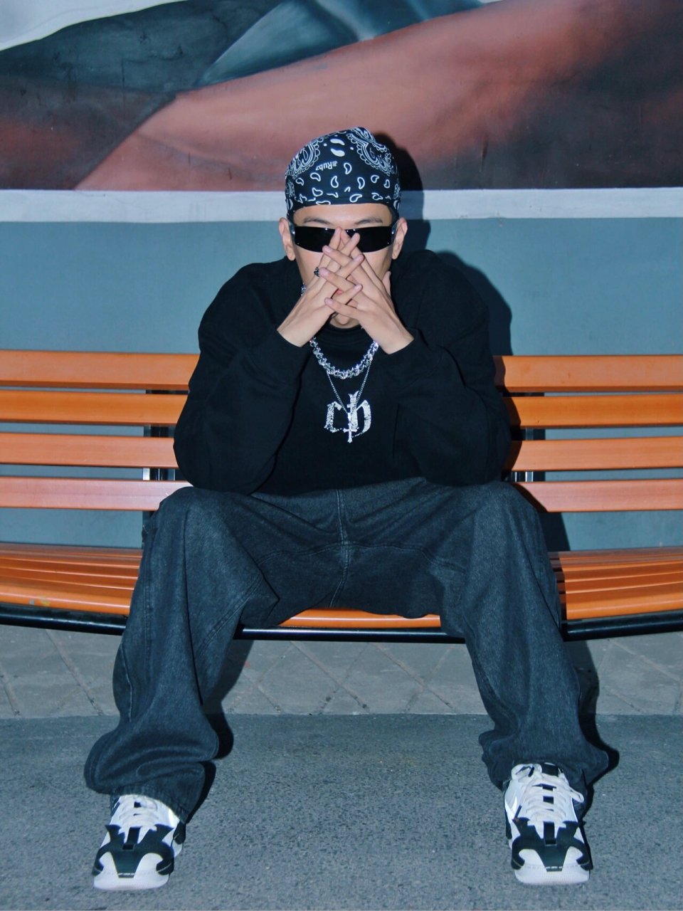 男生穿搭| 方巾到底都能怎么玩儿?