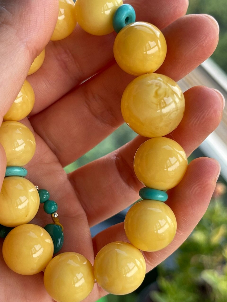 氧化三年的乌料蜜蜡也很美 最终都是变黄啊