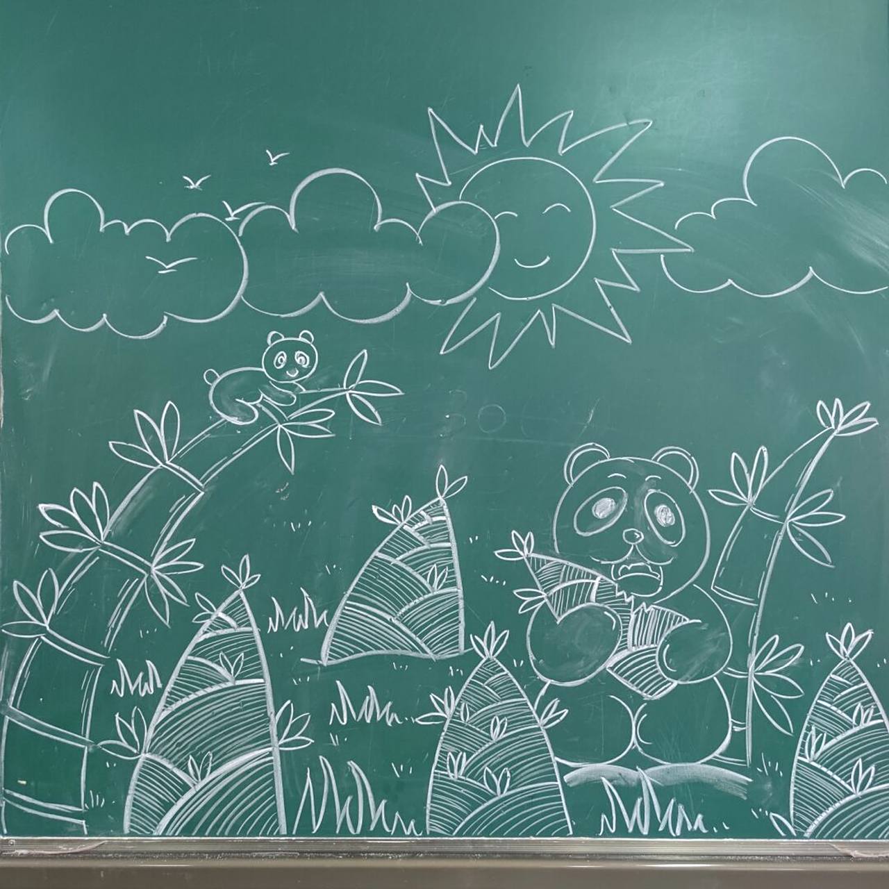 小学美术课|黑板粉笔画示范|动物儿童画 #小学美术# #黑板画# #粉笔画