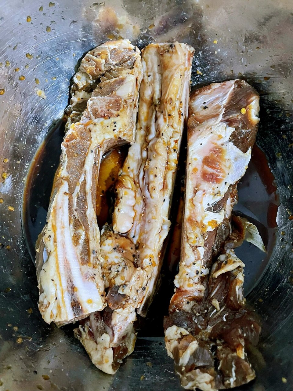 牛排骨清洗干净沥干水 2.