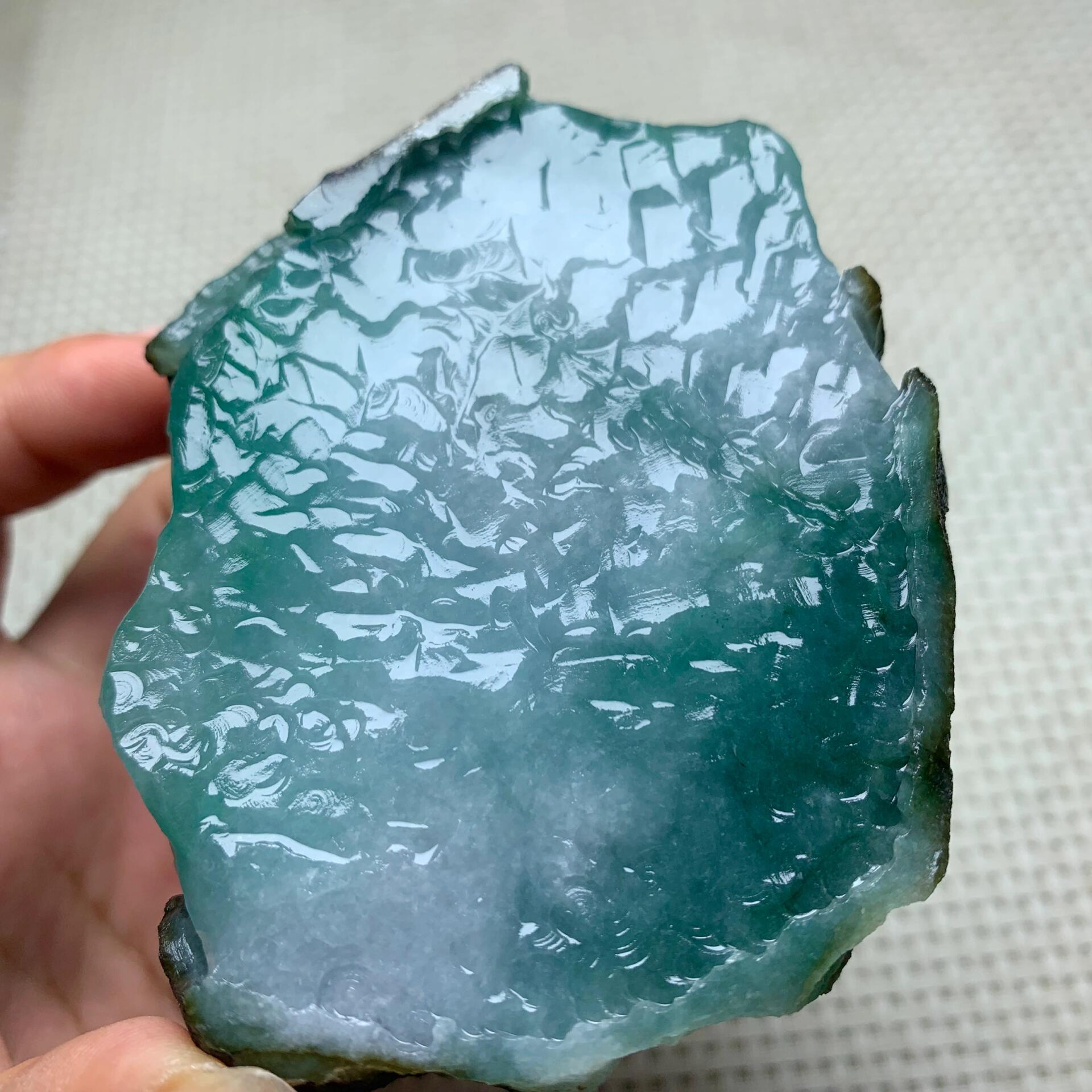 2300秒杀价 417克 莫西沙场口,冰种 飘花色牌子料,大面积开窗,种老