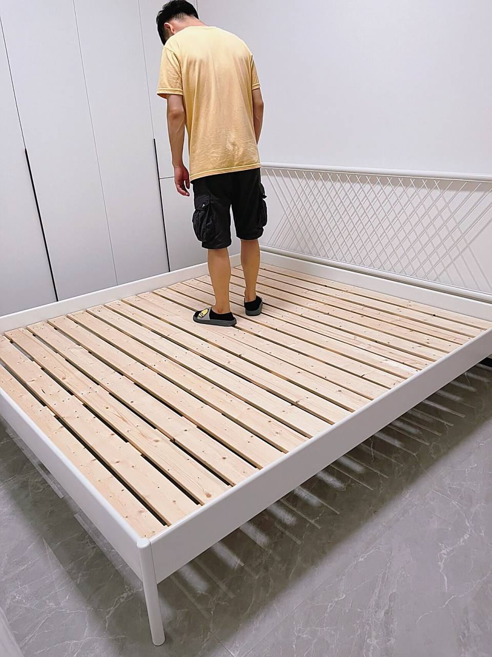 很搭趁着宜家参与政府消费券的活动就拿下了床架没有买宜家的排骨架