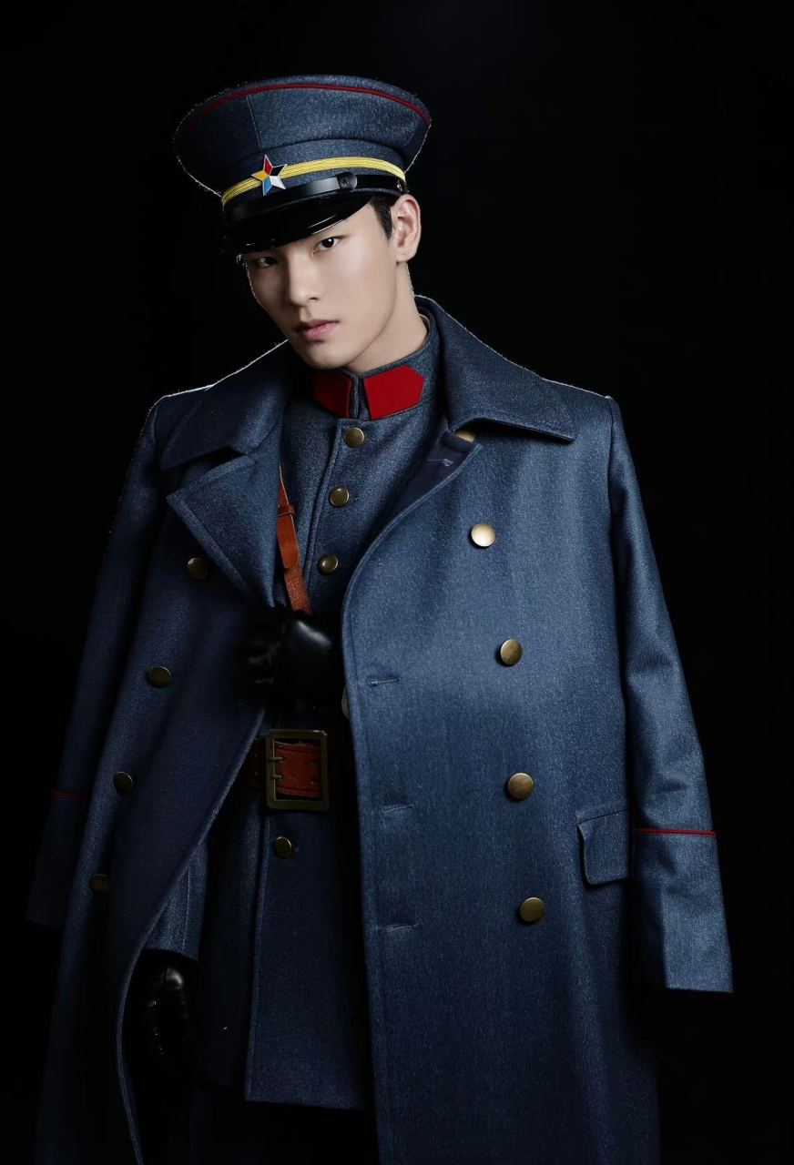 派来的救兵# 央视热播剧《一代匠师》收官,饰演少帅的@unine_姚明明