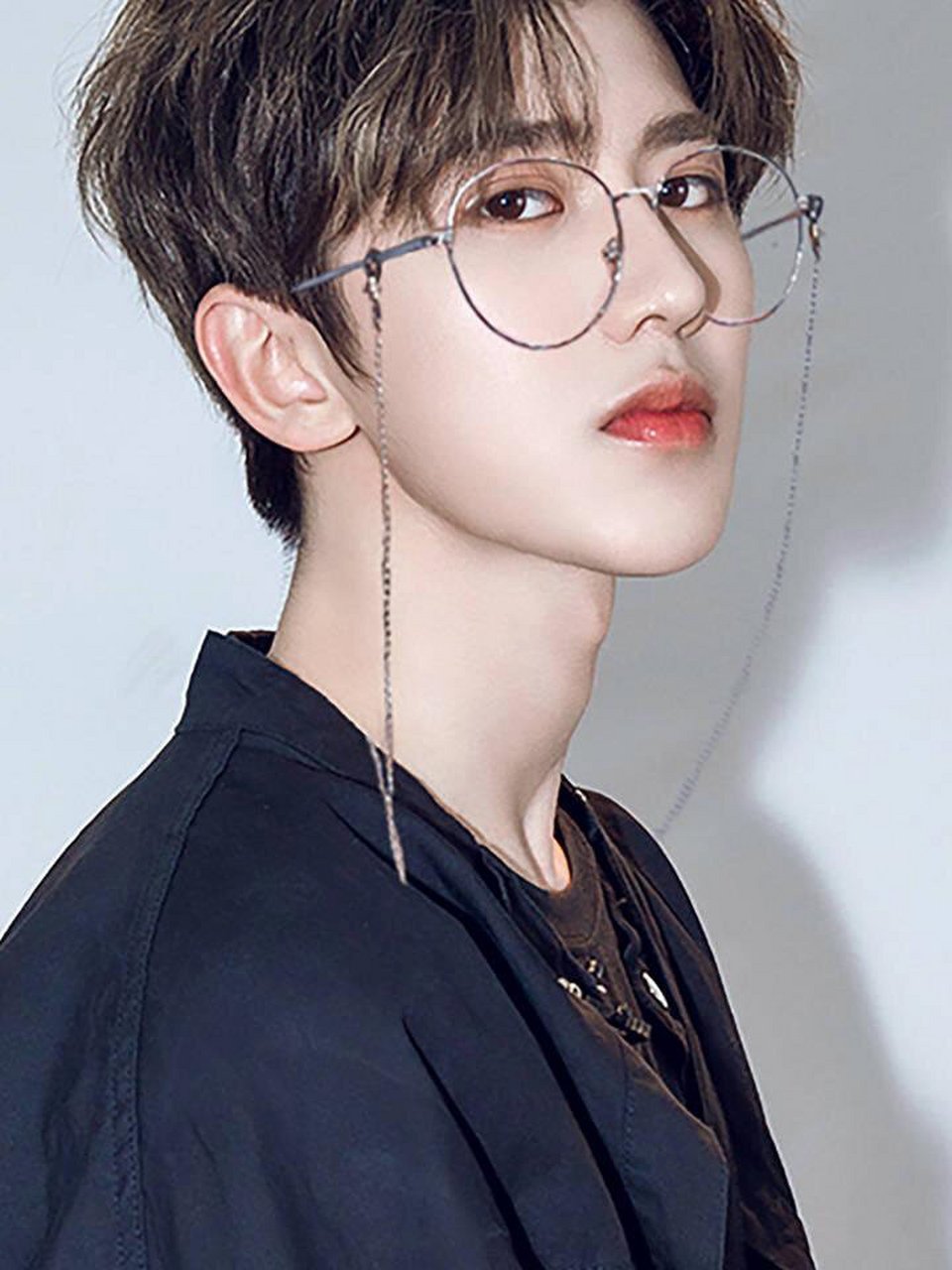 坤坤美照7815 今天来一波坤坤的美照,ikun们收好啊啊啊啊啊!