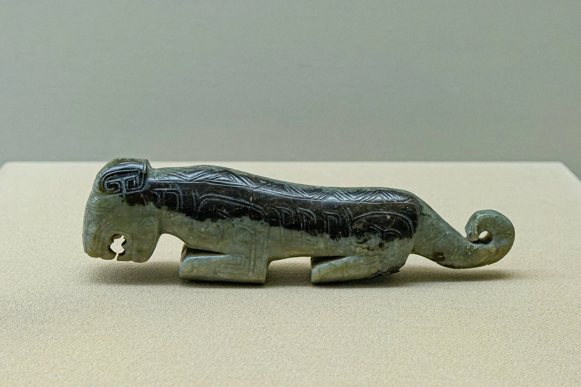 洛阳博物馆～西周·玉虎 西周·玉虎 摄于:上海博物馆 西周·玉虎