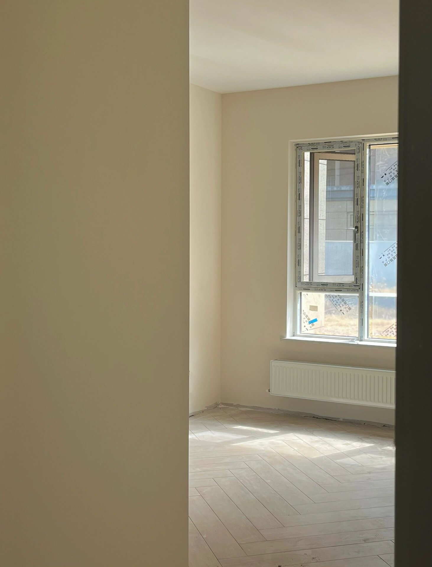 当初选乳胶漆的时候在外地立邦的可可蛋奶这个颜色基本上就是盲买的